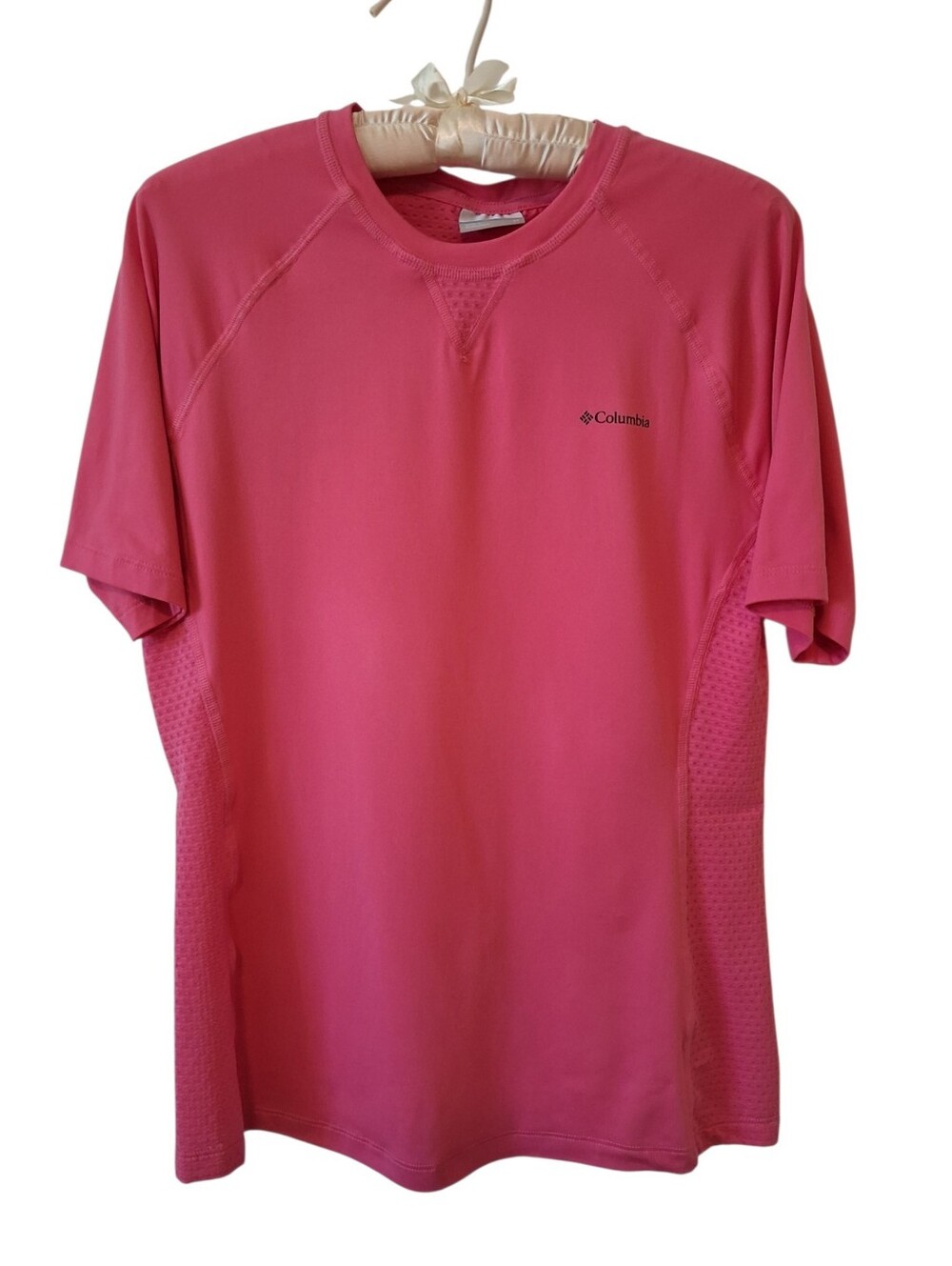 Columbia Short Sleeve Athletic Top Size M